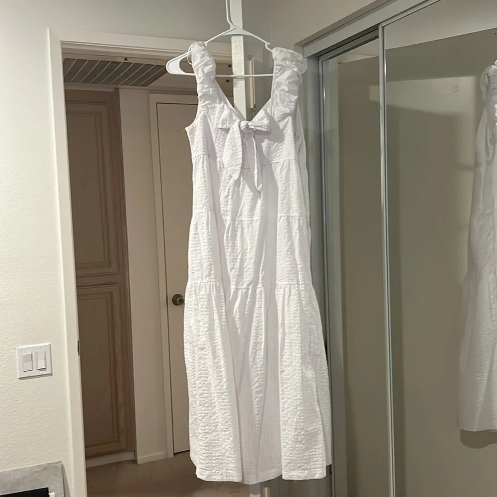 Old Navy | Tiered Seersucker All-Day
Dress in White Size L - Picture 6 of 7